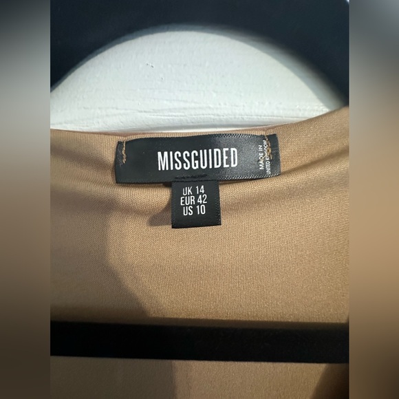 MISSGUIDED ruched midi dress - Picture 2 of 2